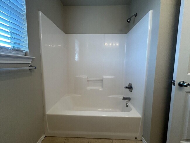 Building Photo - 1512 Westminster Ave