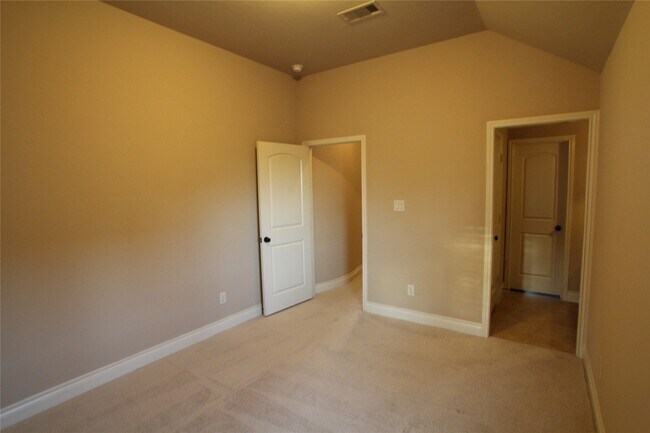 Building Photo - 1995 Biscayne Lake Dr