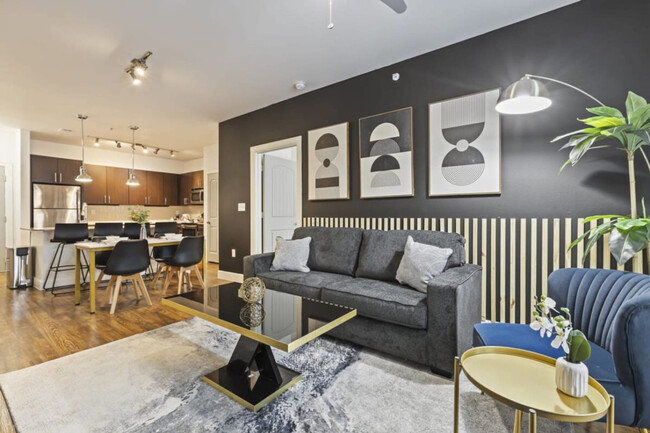 Building Photo - 5725 Town and Country Blvd