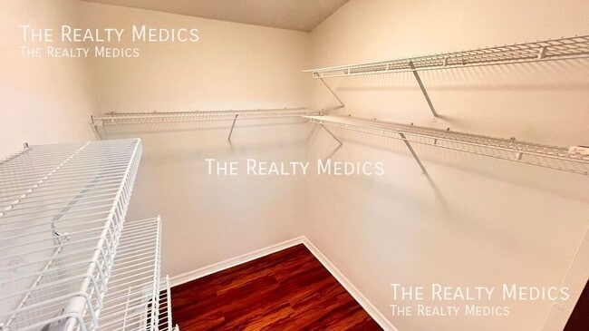 Building Photo - 23 Winding Woods Trail