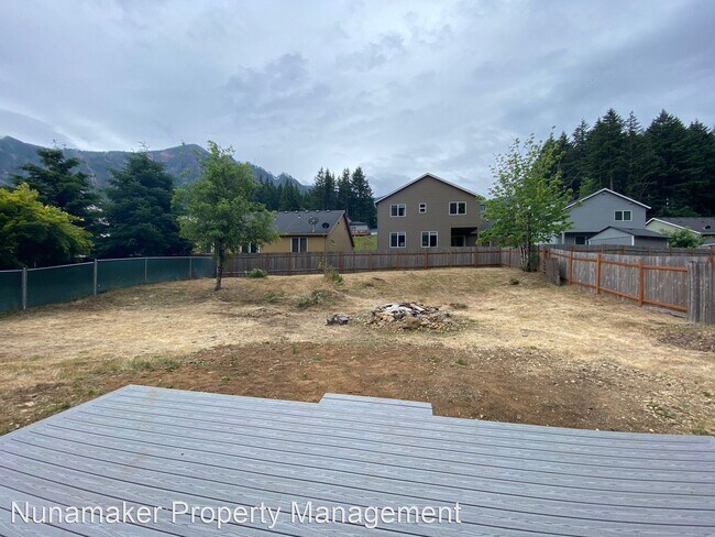 Building Photo - 3 br, 2 bath House - 822 Forest Ln