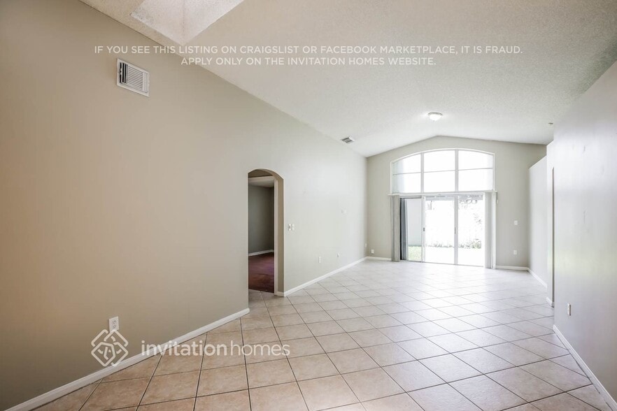 Building Photo - 16594 NW 7th St