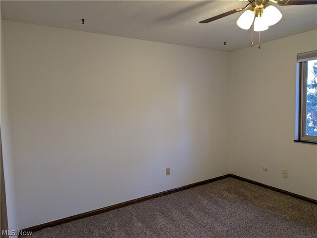 Building Photo - 3792 Baumberger Rd