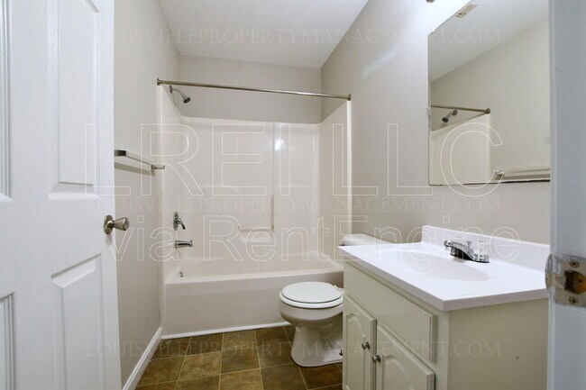 Building Photo - 300 Keeneland Dr