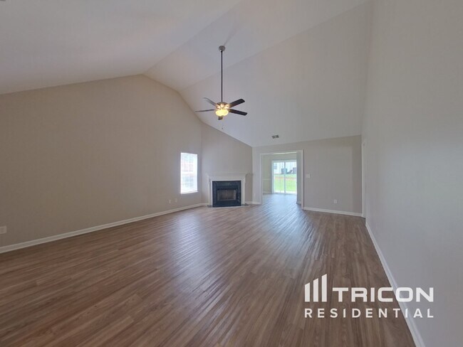 Building Photo - 4514 New House Dr