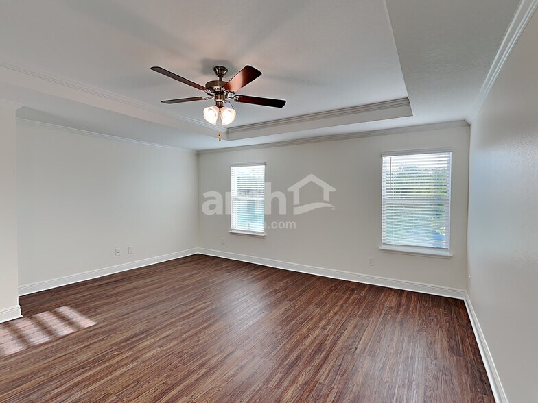 Building Photo - 804 Heavenly Dr