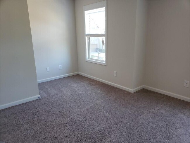 Building Photo - 2725 Daybreak Ct