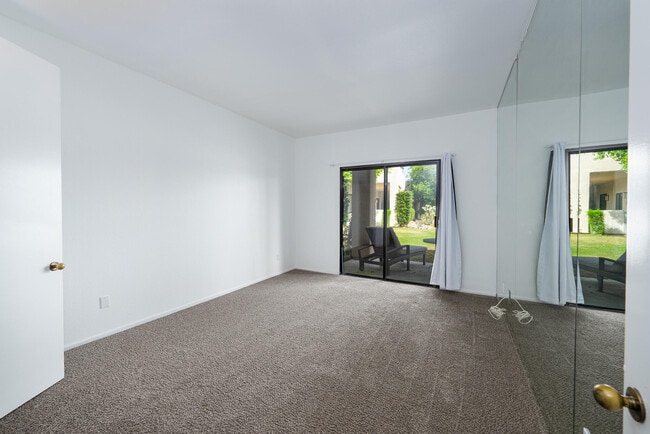 Building Photo - 67564 Lagos Way