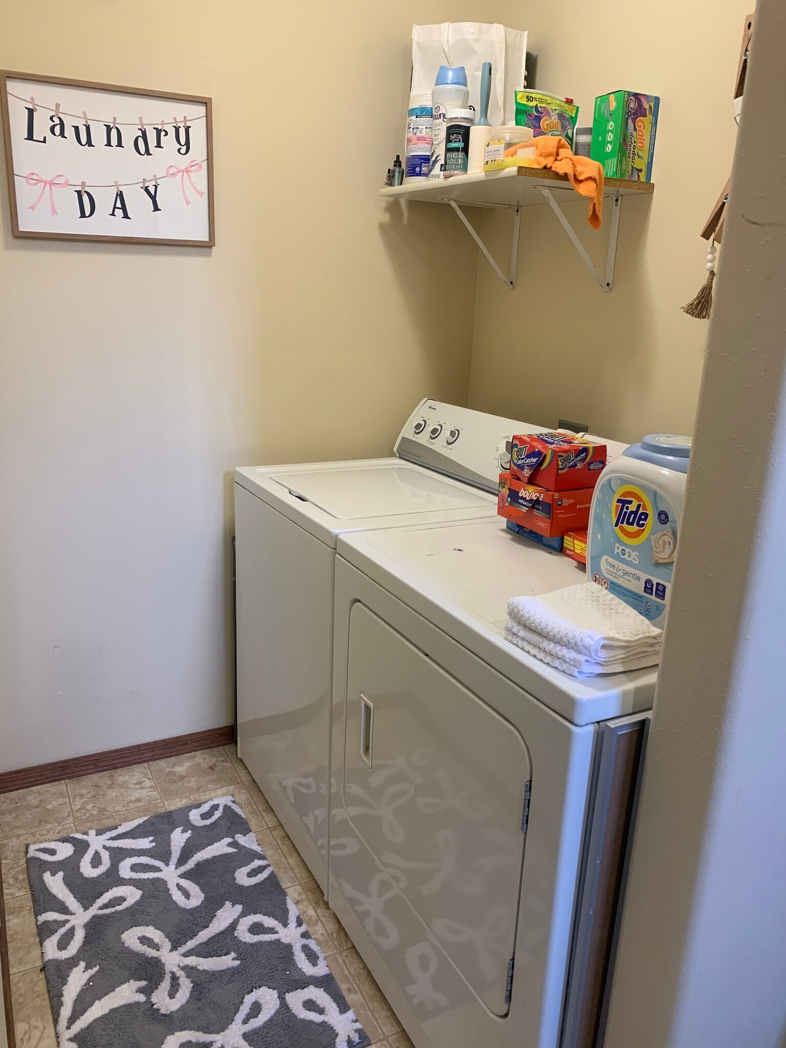 Building Photo - 227 Dakota Trl