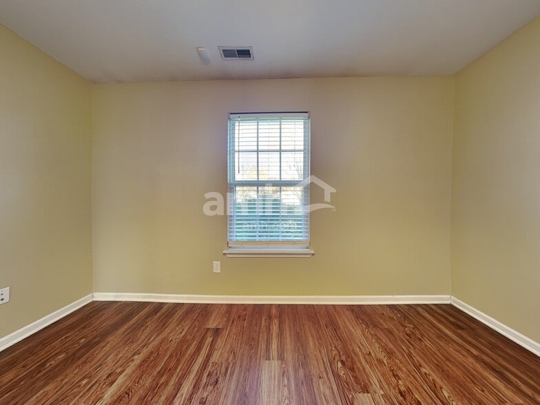 Building Photo - 19438 Rocky Beach Dr