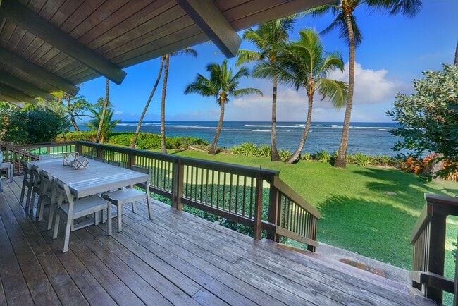 Building Photo - Hawaii Life Presents Mokuleia Beach House 3 bedrooms, 2 full bathrooms, Sleeps 8 - Beautifully bu...
