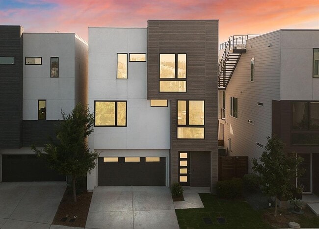 Building Photo - 7919 Yellow Thistle Trail