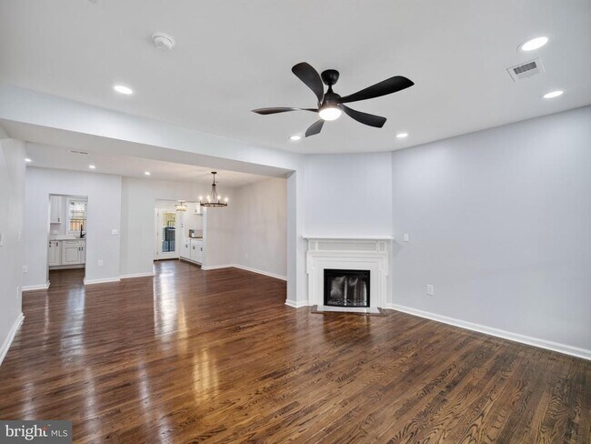 Building Photo - 4107 4th St NW
