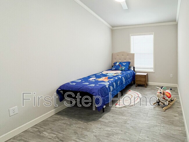 Building Photo - 175 Lamborghini Ln