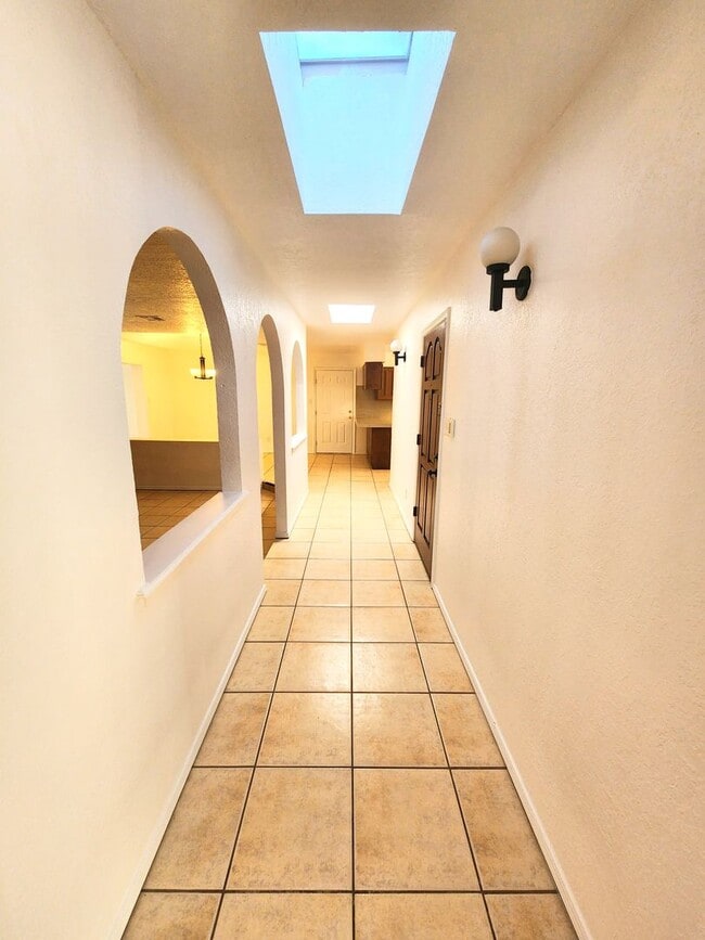 Building Photo - 3004 Missouri Ave