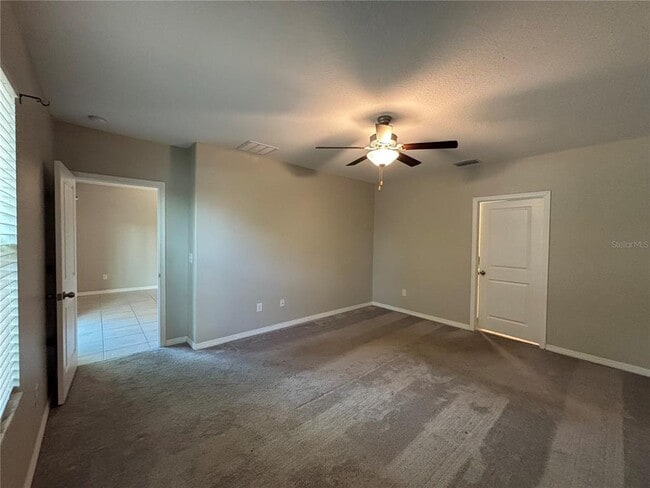 Building Photo - 572 Argyll Dr