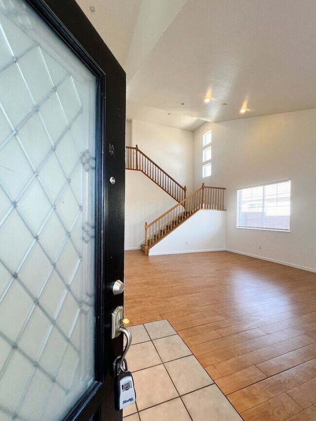 Building Photo - 509 Marla Dr