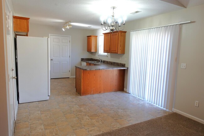 Building Photo - 139 Stockbridge Dr