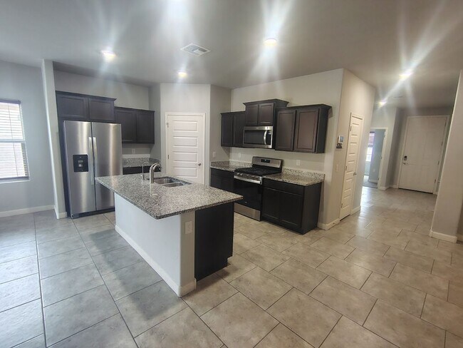 Building Photo - 10075 N Sand Sage Trail