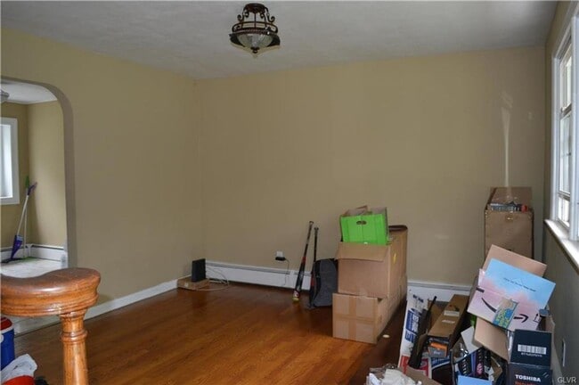 Building Photo - 3417 Blue Ridge Dr