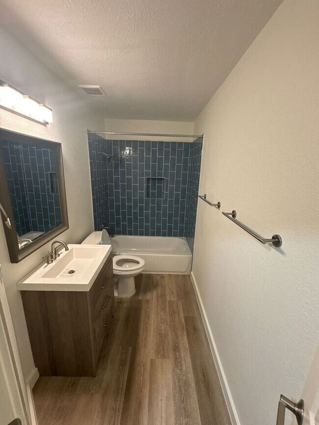 Building Photo - Beautiful Two-Story Leander Home with Dual...