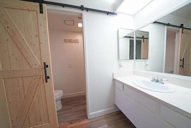 Building Photo - 28015 Sarabande Ln