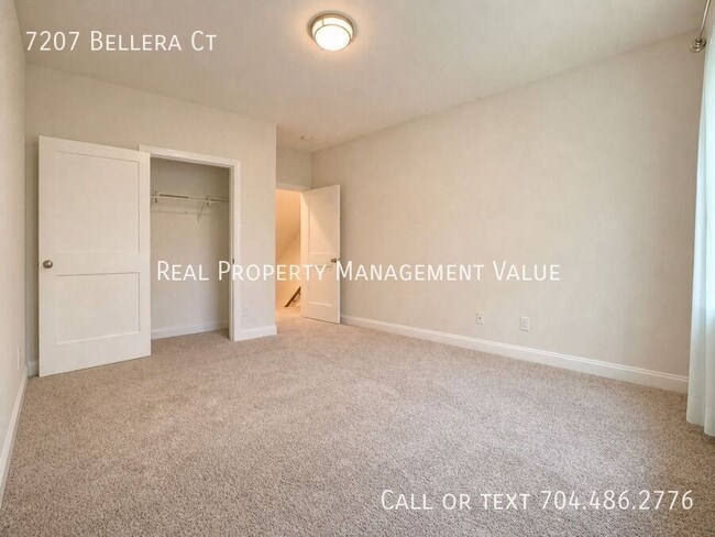 Building Photo - 7207 Bellera Ct