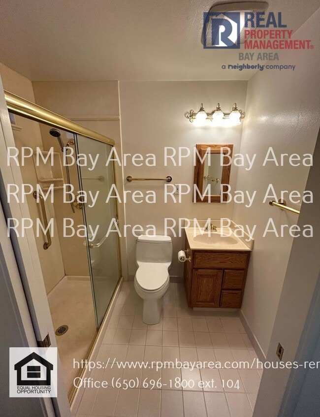 Building Photo - Spacious and Classic Home in Sunnyvale 3BD...