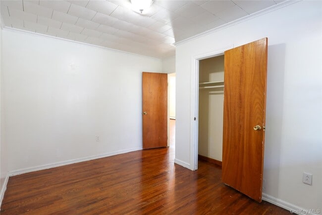 Building Photo - 156 Lampman Ave