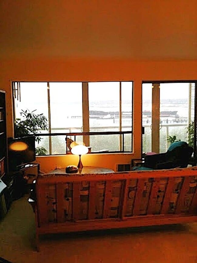 Building Photo - Bayview Condo with Updated Features  - Bou...
