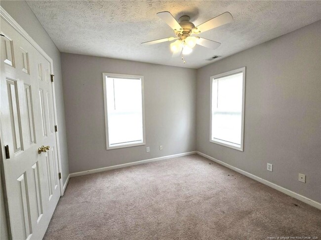 Building Photo - 5527 Rising Ridge Dr