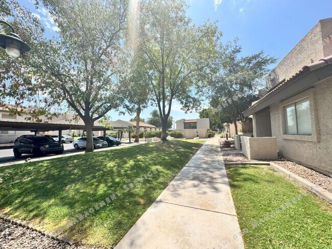 Building Photo - 520 N Stapley Dr