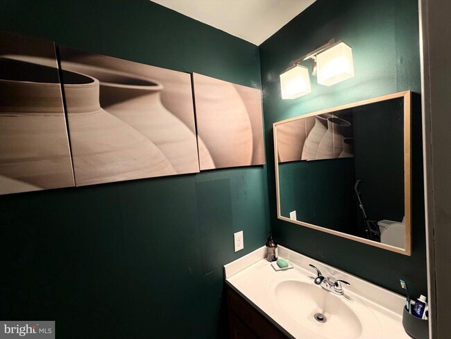 Building Photo - 24 Wilcox Ct