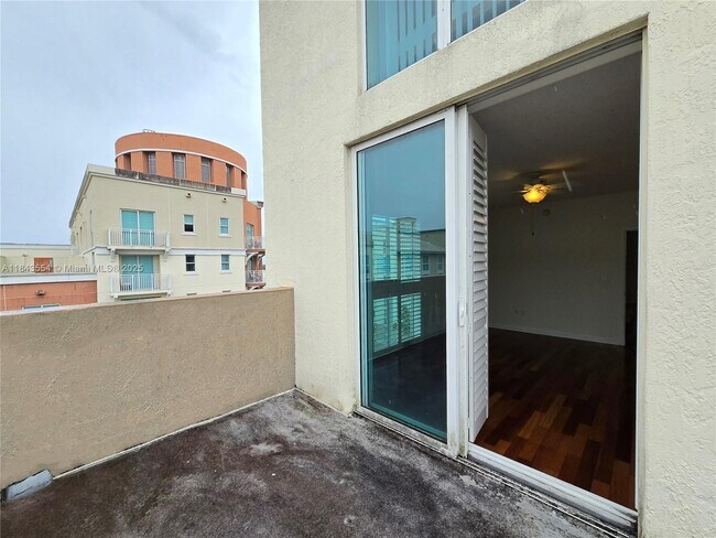 Building Photo - 7275 SW 89th St