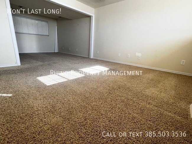 Building Photo - 460 E 3650 N