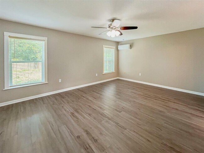 Building Photo - 3012 Kacher Rd