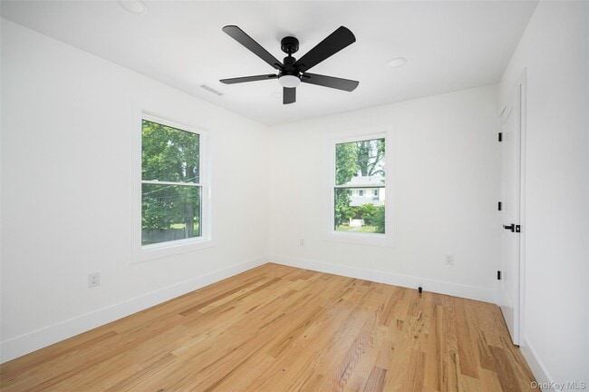 Building Photo - 7441 S Broadway