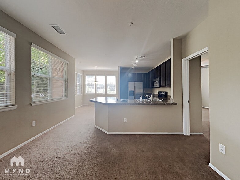 Building Photo - 9637 E 5th Ave