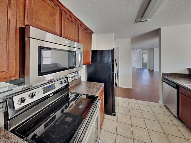 Building Photo - Welcome Home to Brookwood Park!