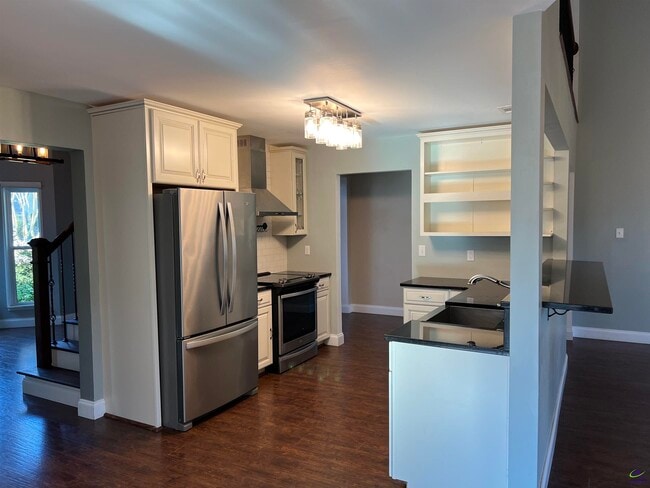 Building Photo - 108 Wilkes Ct