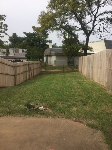 Building Photo - Condo for rent in OKC + 3 bedrooms