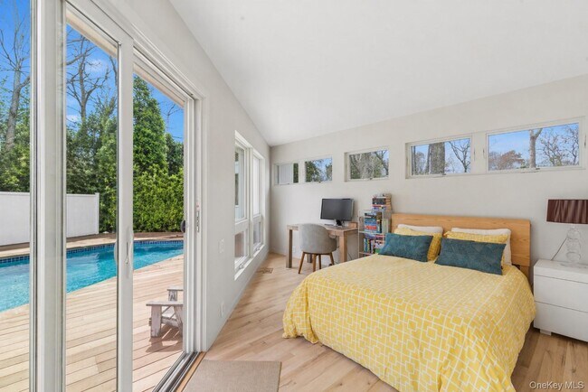 Building Photo - 2 Acorn Path