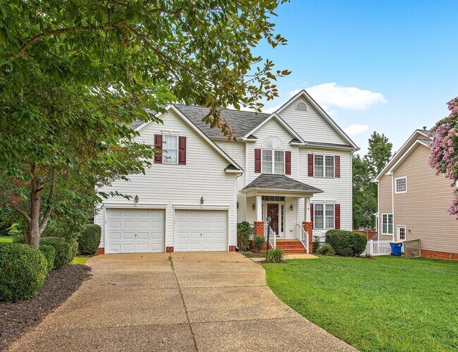 Building Photo - HAMPTON PARK - Pristine 4-5 bedroom home a...