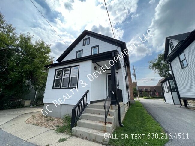 Building Photo - 123 N West St