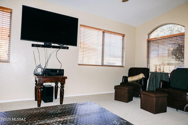 Building Photo - 1651 N Pima Ct