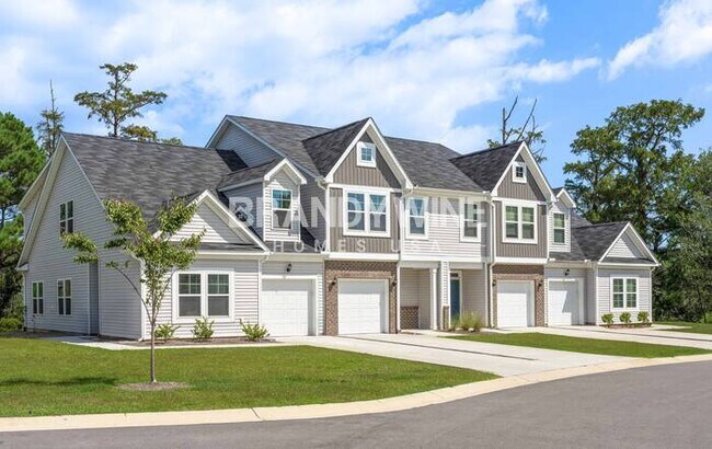 Building Photo - 910 Coosaw Pl