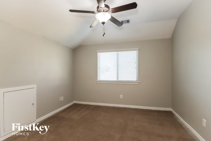 Building Photo - 24107 Newberry Bend Dr