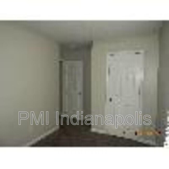 Building Photo - 3742 Caroline Ave