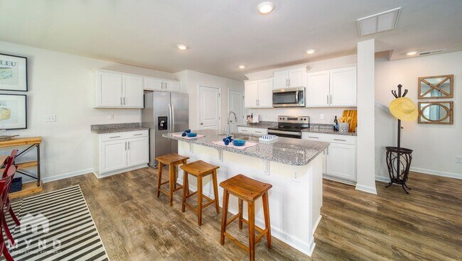 Building Photo - 6009 Elena Lynn Ct