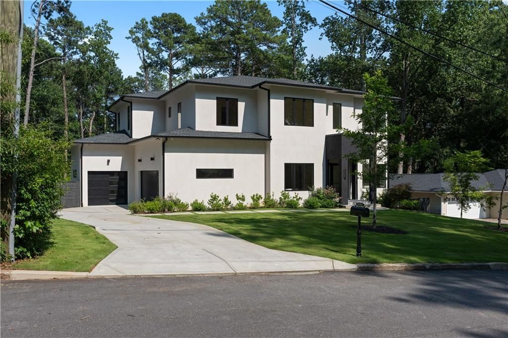 Building Photo - 3293 Lenox Pl NE